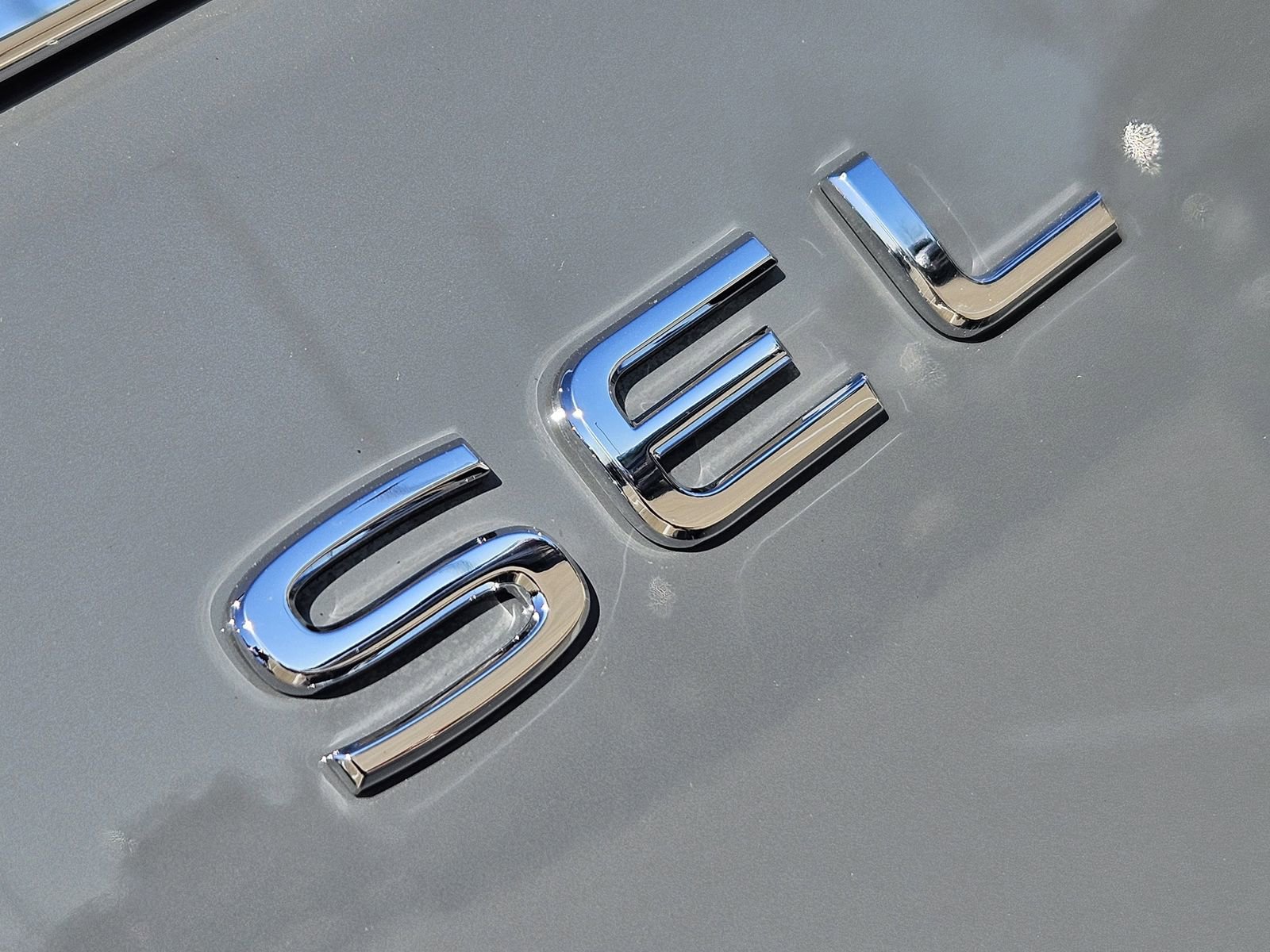 Used 2025 Volkswagen Atlas SEL Premium R-Line image 15