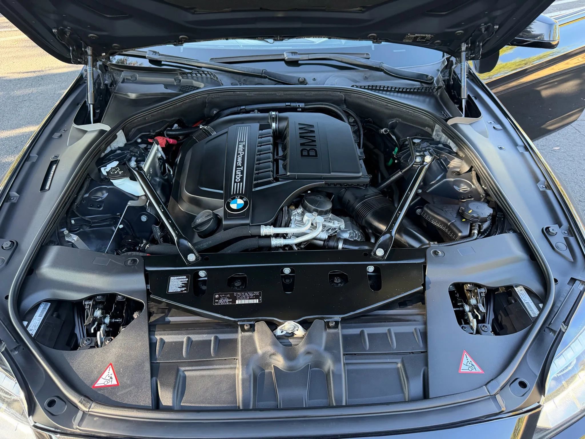 Used 2015 BMW 640i Convertible image 21