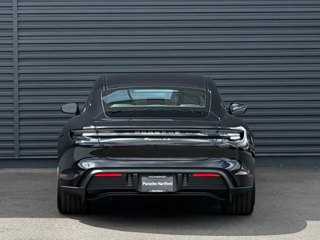 New 2026 Porsche Taycan 4S image 6