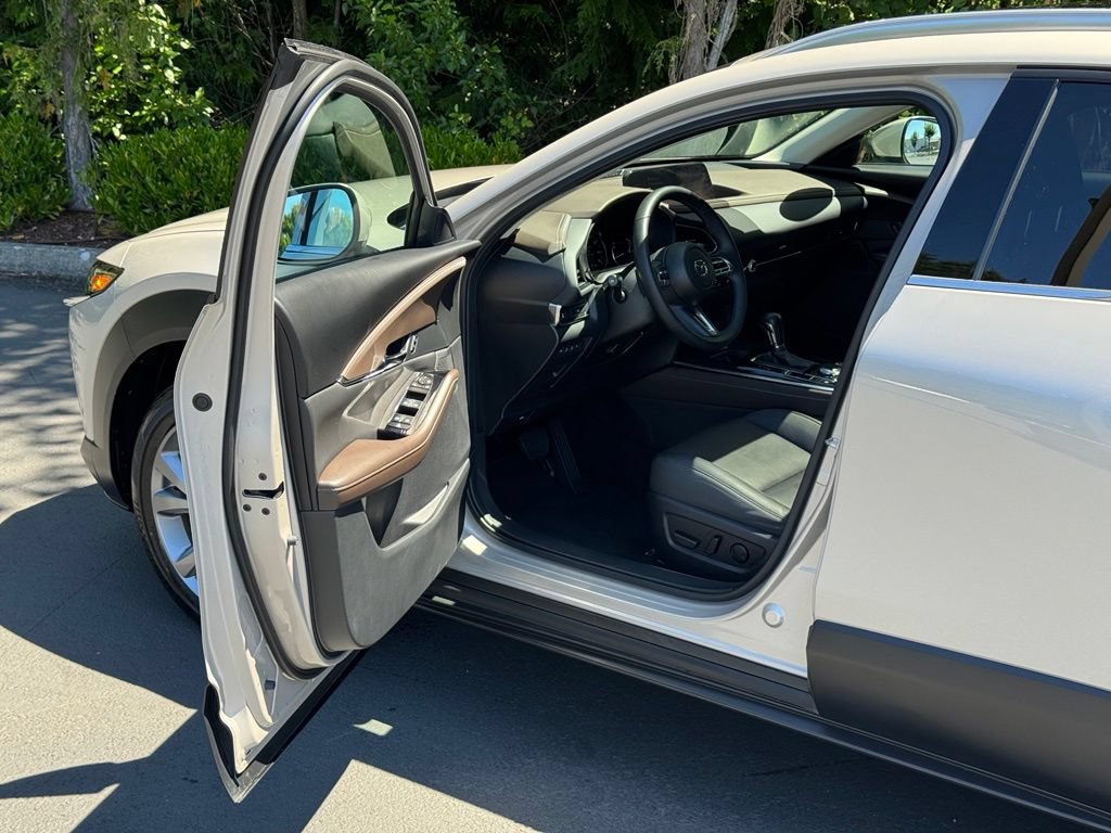 Used 2023 MAZDA CX-30 AWD 2.5 S w/ Premium Package image 8