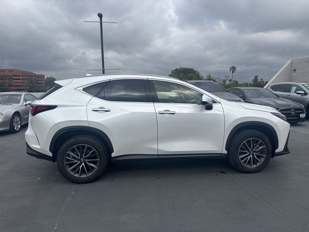 Used 2024 Lexus NX 250 FWD image 4