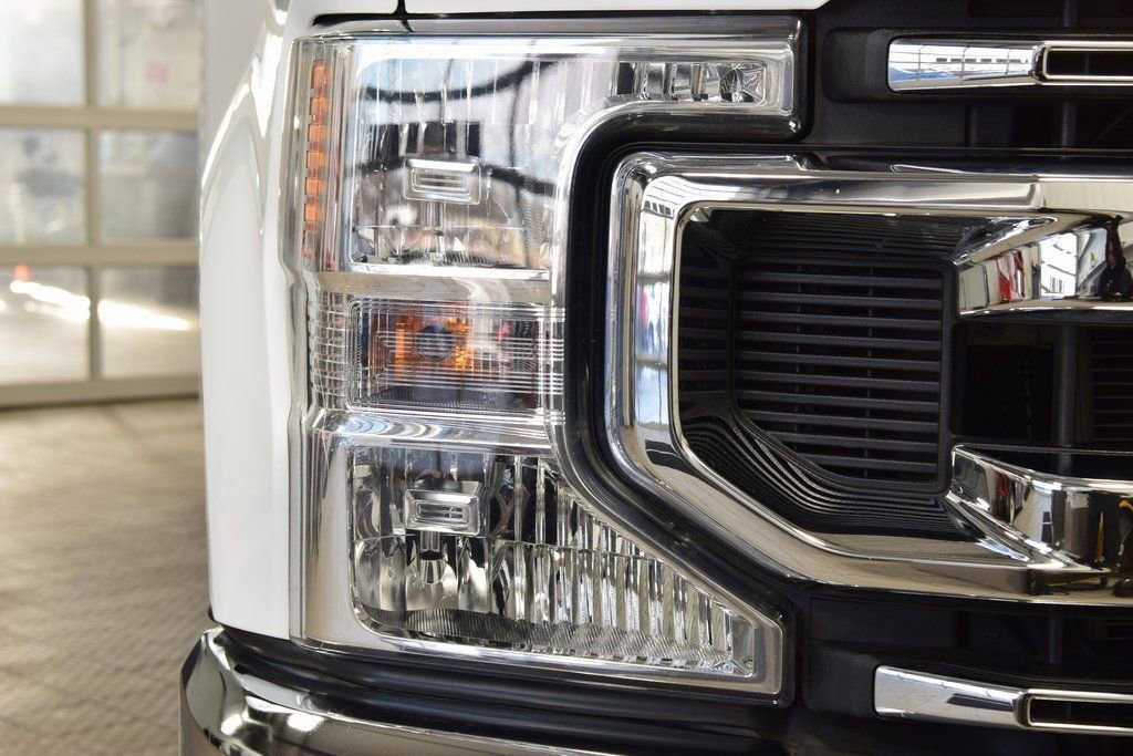Used 2022 Ford F350 XL w/ Power Equipment Group image 6