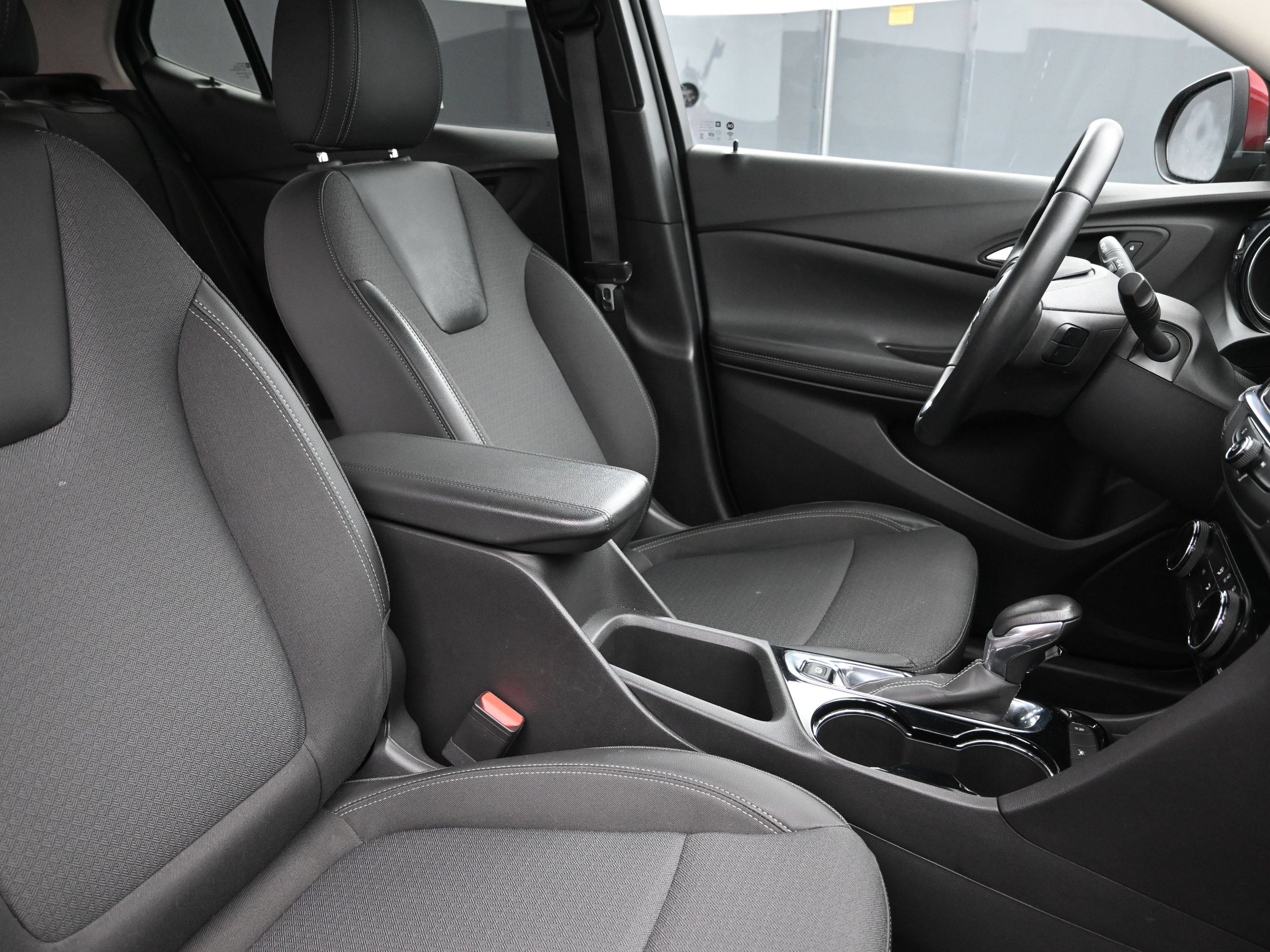 Used 2023 Buick Encore GX Preferred FWD image 29