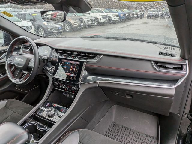 Used 2022 Jeep Grand Cherokee Trailhawk AWD/4WD image 22