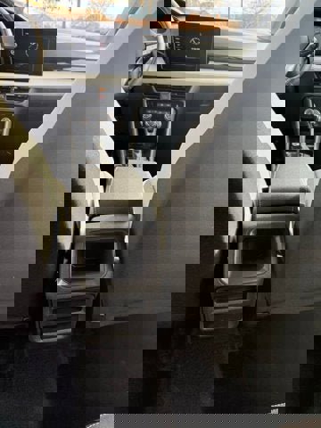 Used 2025 Volkswagen Taos S image 11