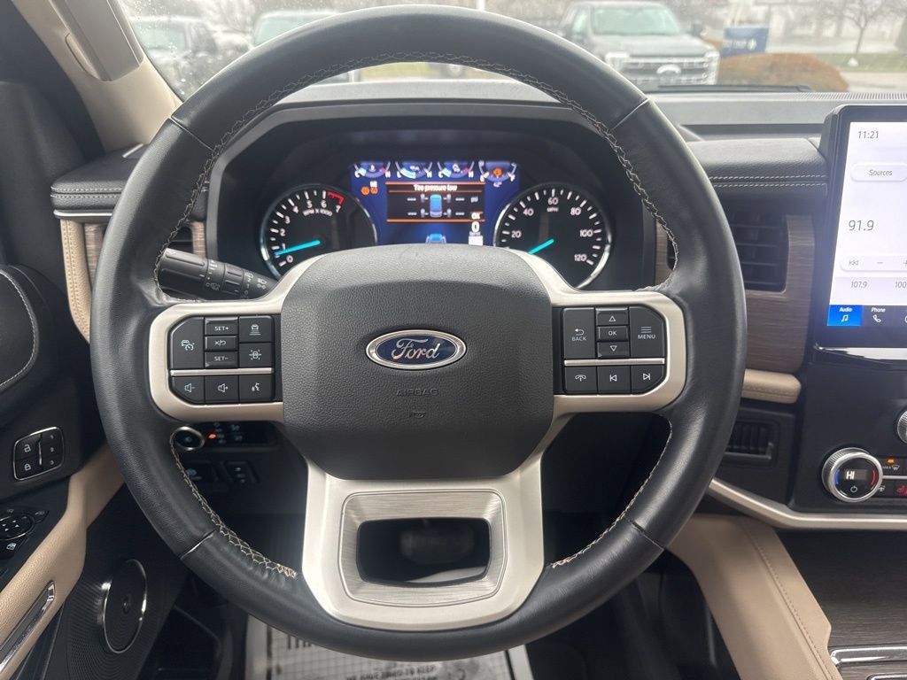 Used 2024 Ford Expedition Max Limited image 18