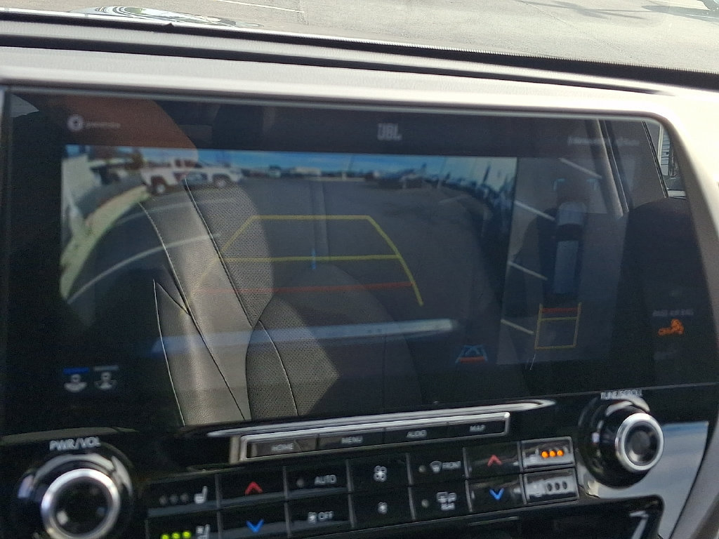 Certified 2022 Toyota Highlander Limited AWD/4WD image 26