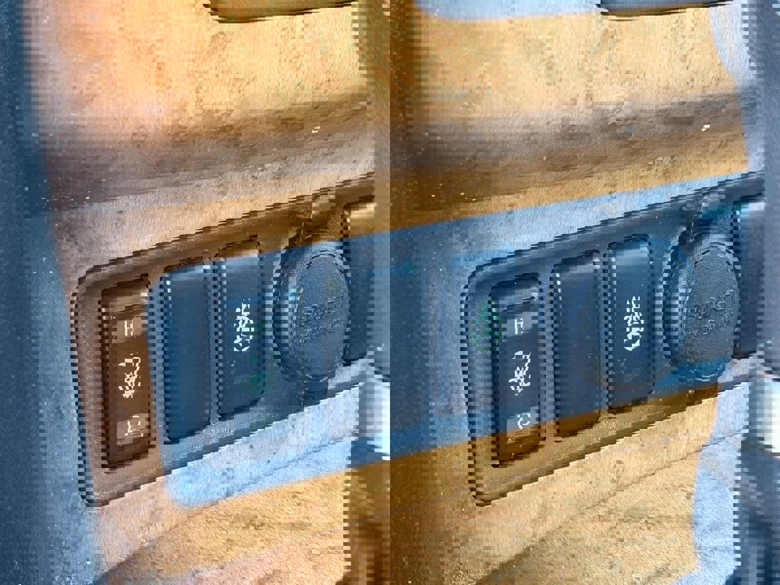 Used 2011 INFINITI QX56 Base w/ Theater Pkg image 25