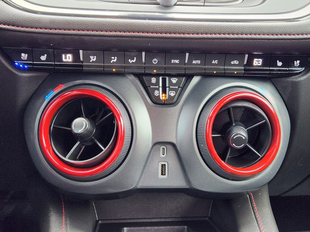 Used 2021 Chevrolet Blazer RS w/ Enhanced Convenience Package image 19