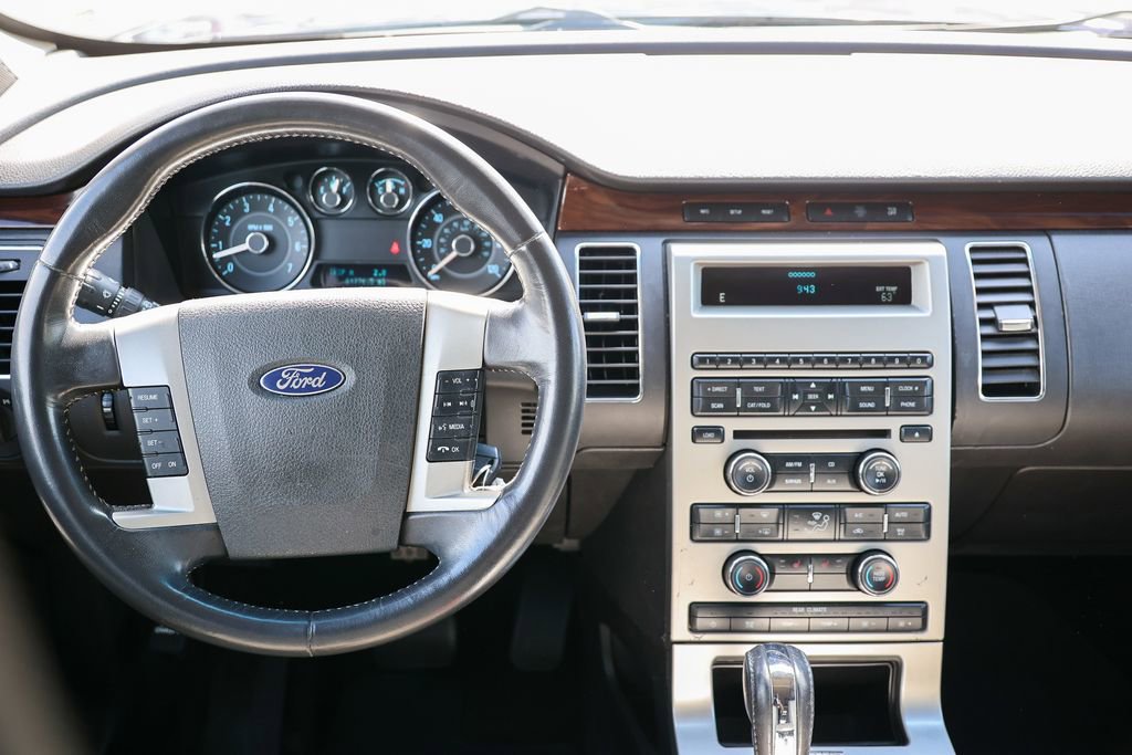 Used 2011 Ford Flex SEL w/ Rapid Spec Order Code FWD image 5