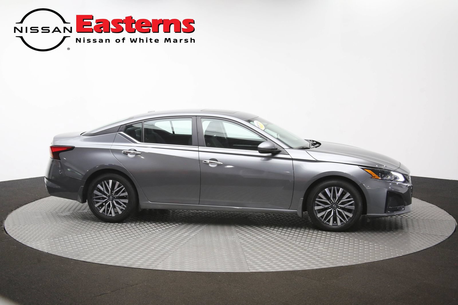 Used 2023 Nissan Altima 2.5 SV w/ SV Premium Package FWD image 46