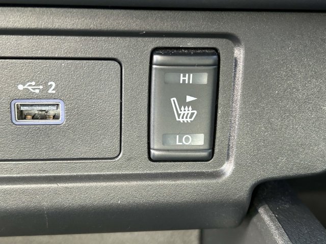 Used 2024 Nissan Frontier SL w/ Technology Package RWD image 25