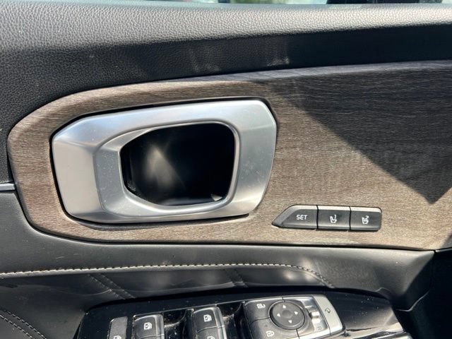 Certified 2022 Kia Sorento SX Prestige AWD/4WD image 30