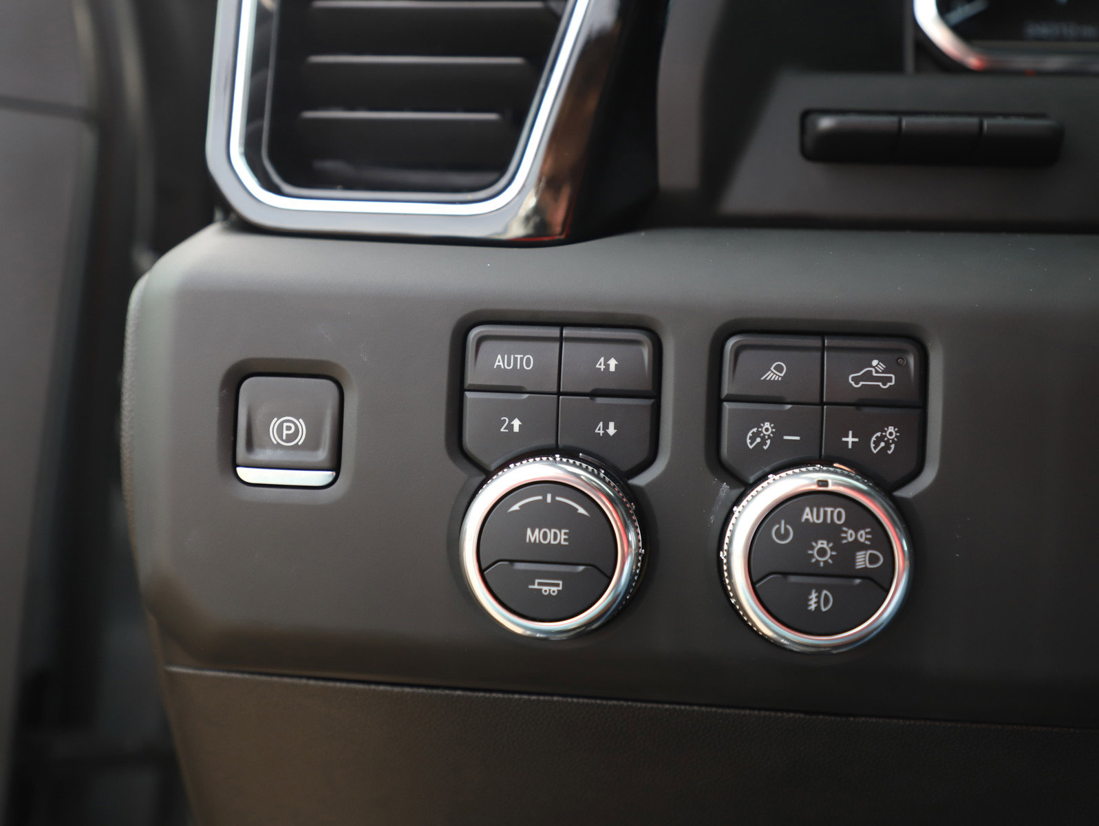 Used 2025 GMC Sierra 2500 Denali Ultimate image 28