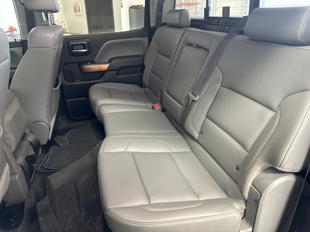 Used 2017 Chevrolet Silverado 1500 LTZ AWD/4WD image 16