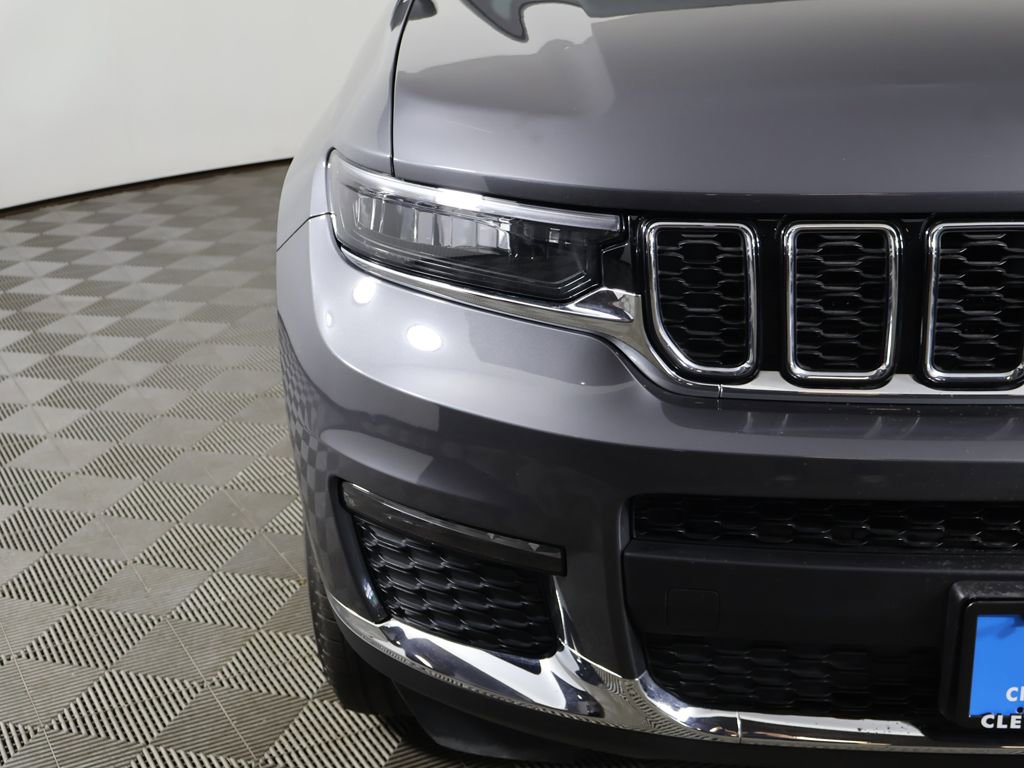 Used 2023 Jeep Grand Cherokee L Limited AWD/4WD image 16