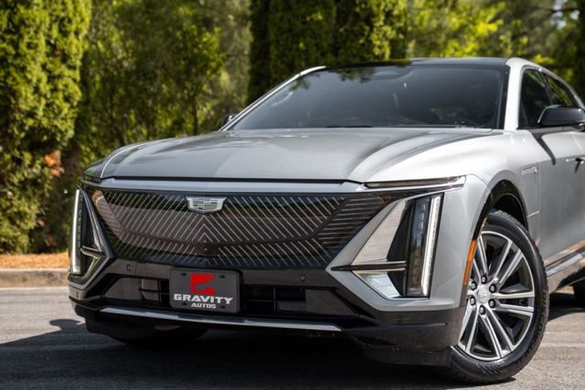 Used 2024 Cadillac Lyriq Luxury RWD image 2