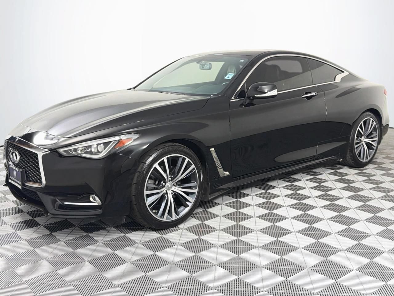 Used 2017 INFINITI Q60 3.0t AWD/4WD image 6
