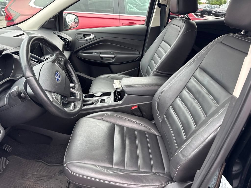 Used 2017 Ford Escape Titanium FWD image 6