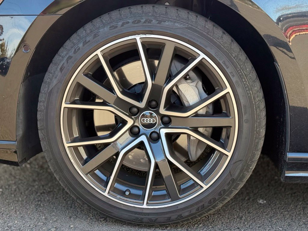 Used 2021 Audi A8 L 3.0T w/ Luxury Package AWD/4WD image 9