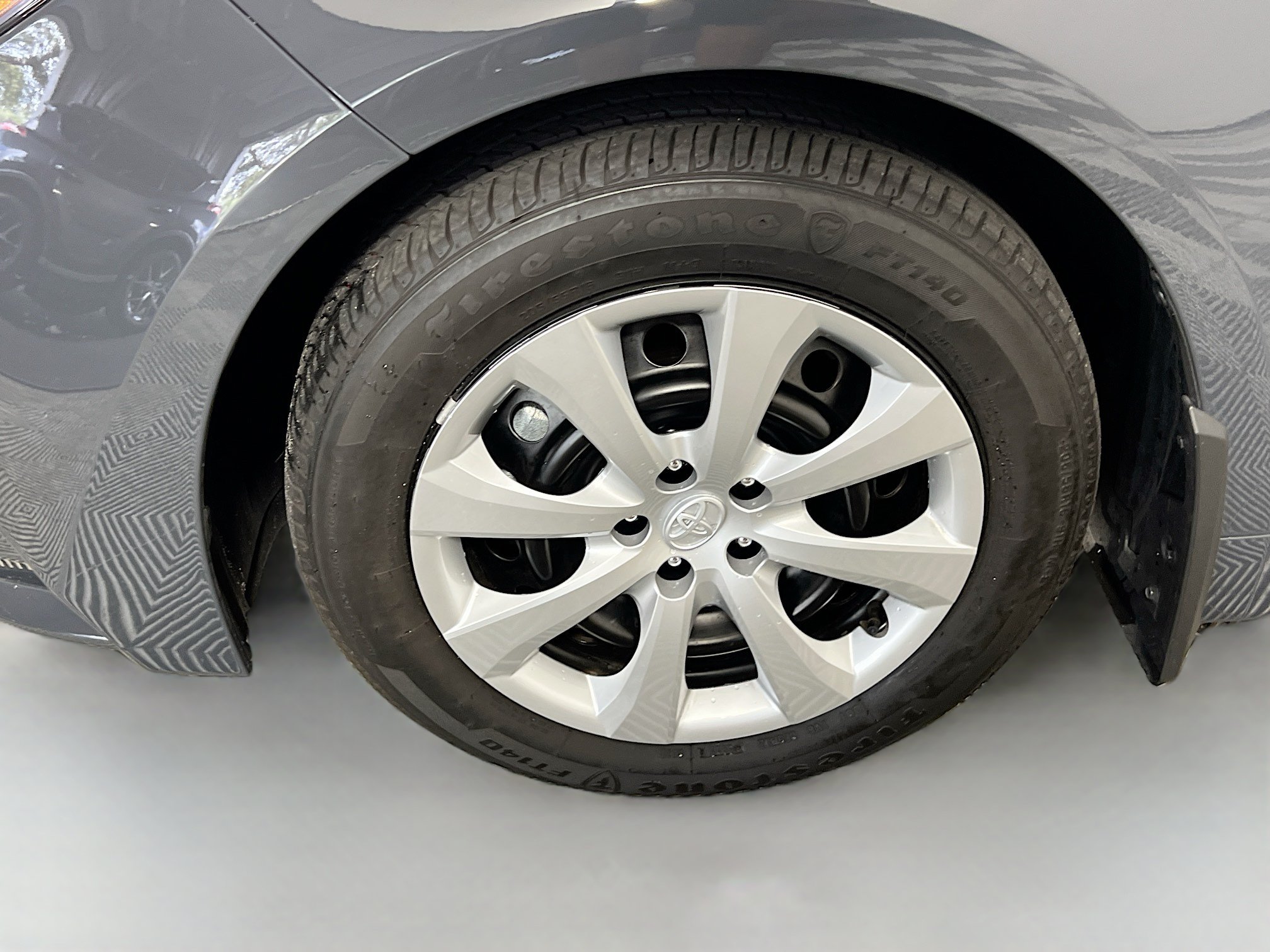 Used 2025 Toyota Corolla LE FWD image 14