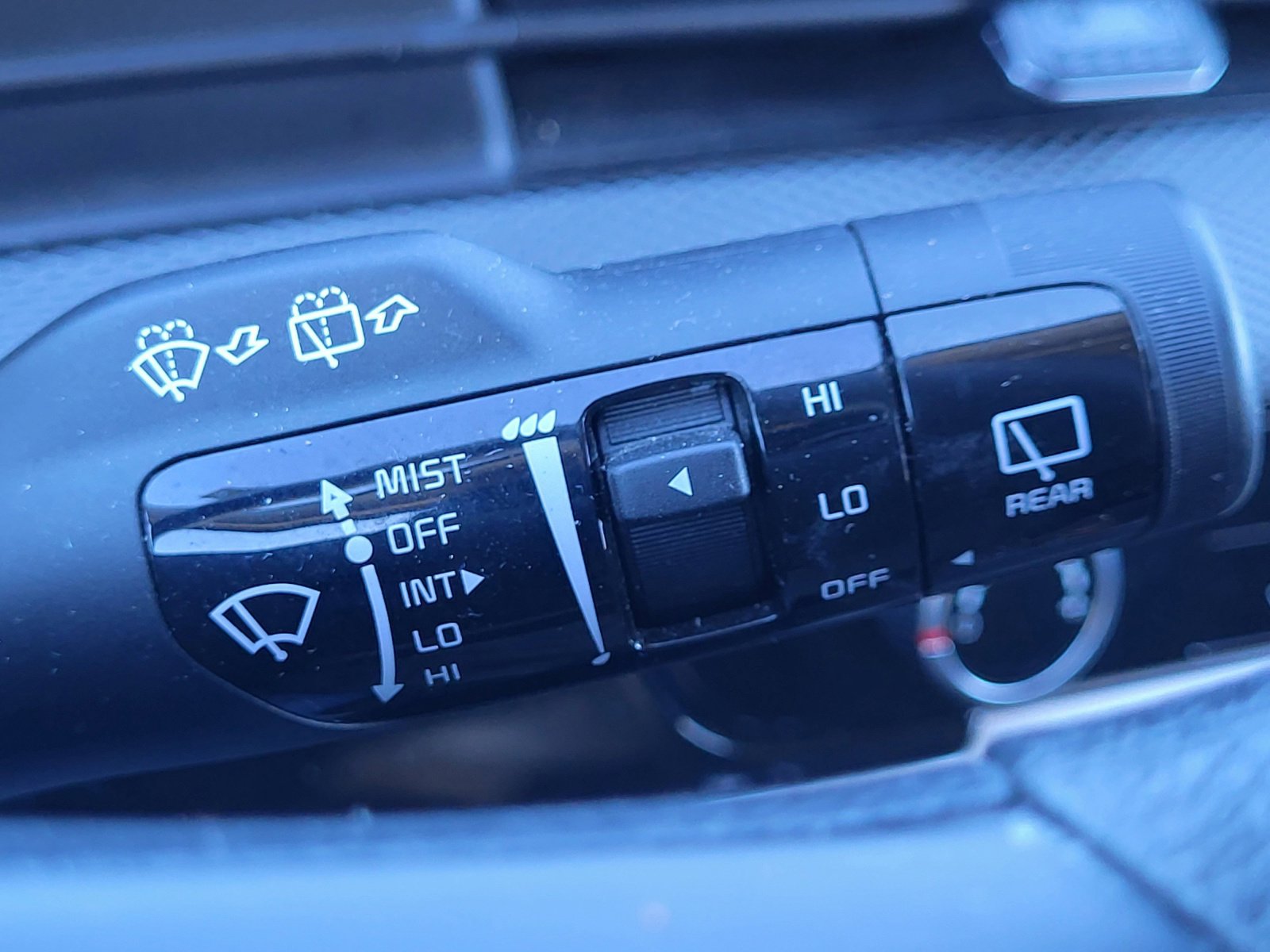 Used 2024 Kia Sportage LX image 31