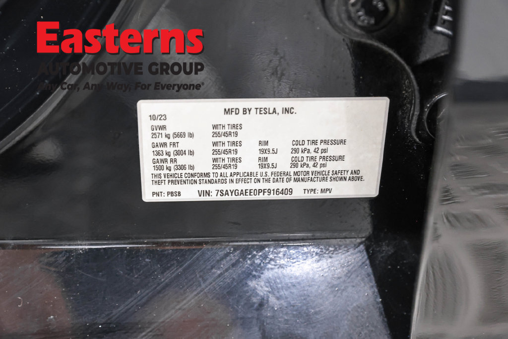 Used 2023 Tesla Model Y Long Range AWD/4WD image 31