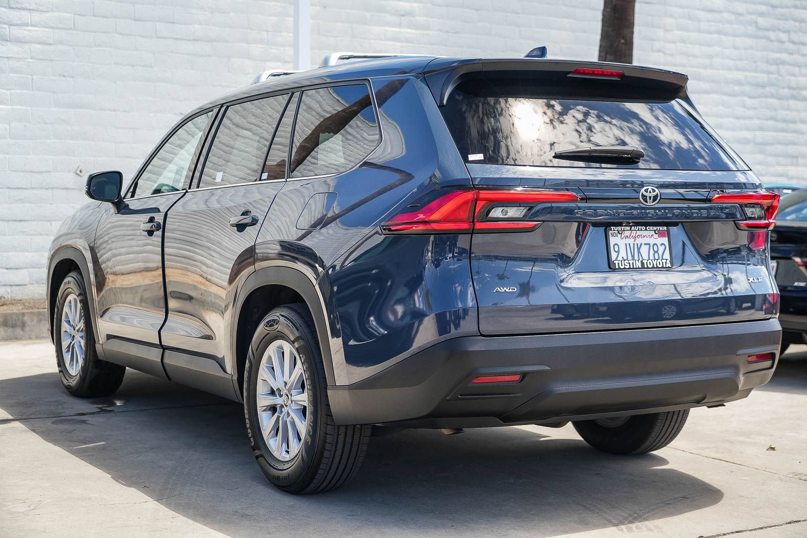 Certified 2024 Toyota Grand Highlander AWD image 8