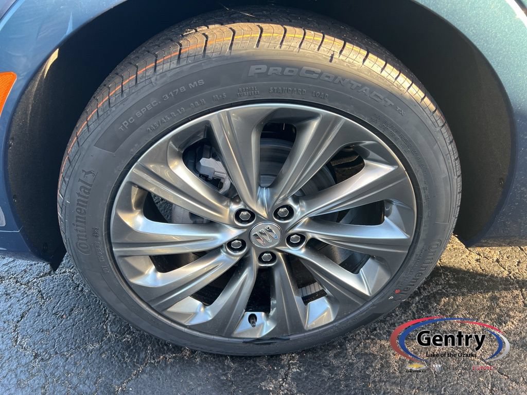 New 2026 Buick Envista Preferred FWD image 2