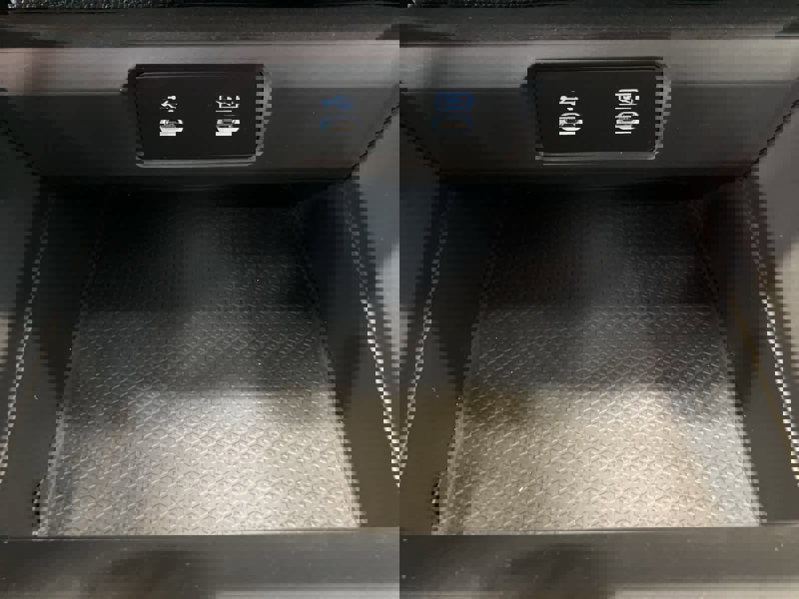 Used 2023 Honda Accord EX image 18