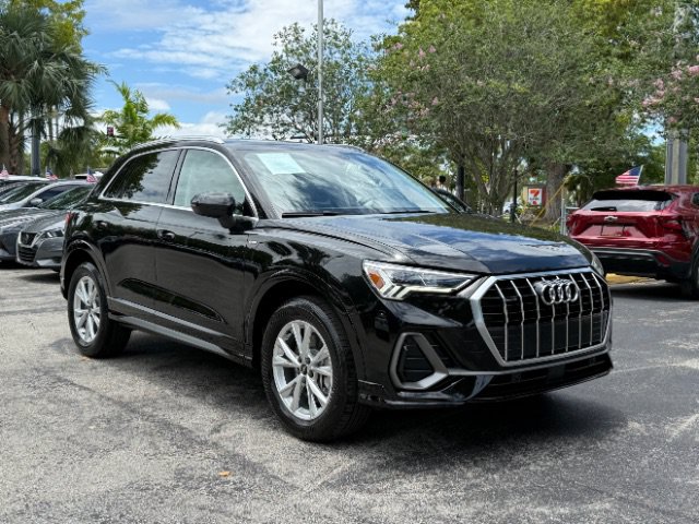 Used 2025 Audi Q3 2.0T Premium AWD/4WD image 3