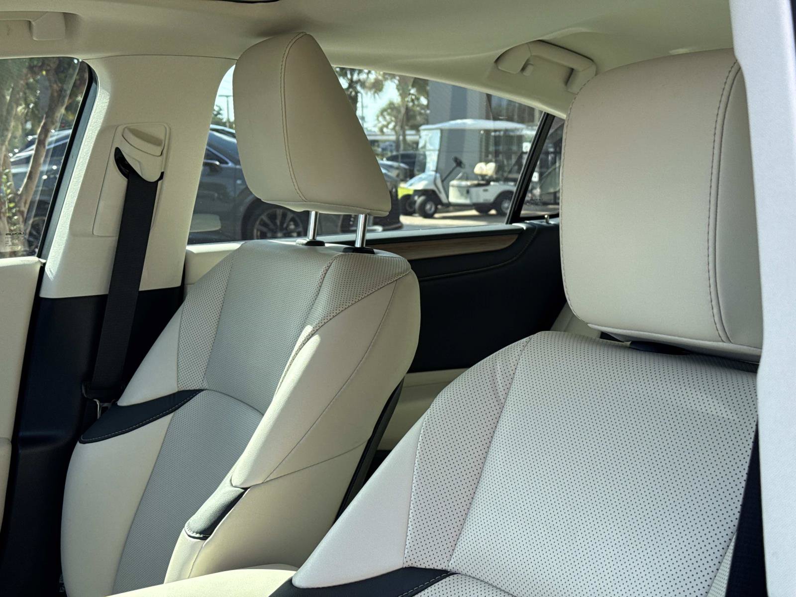 Used 2024 Lexus ES 350 w/ Premium Package FWD image 14