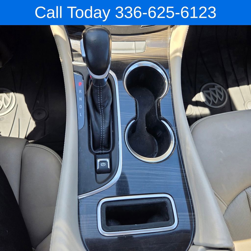 Used 2019 Buick Envision Premium w/ Driver Confidence Package AWD/4WD image 20