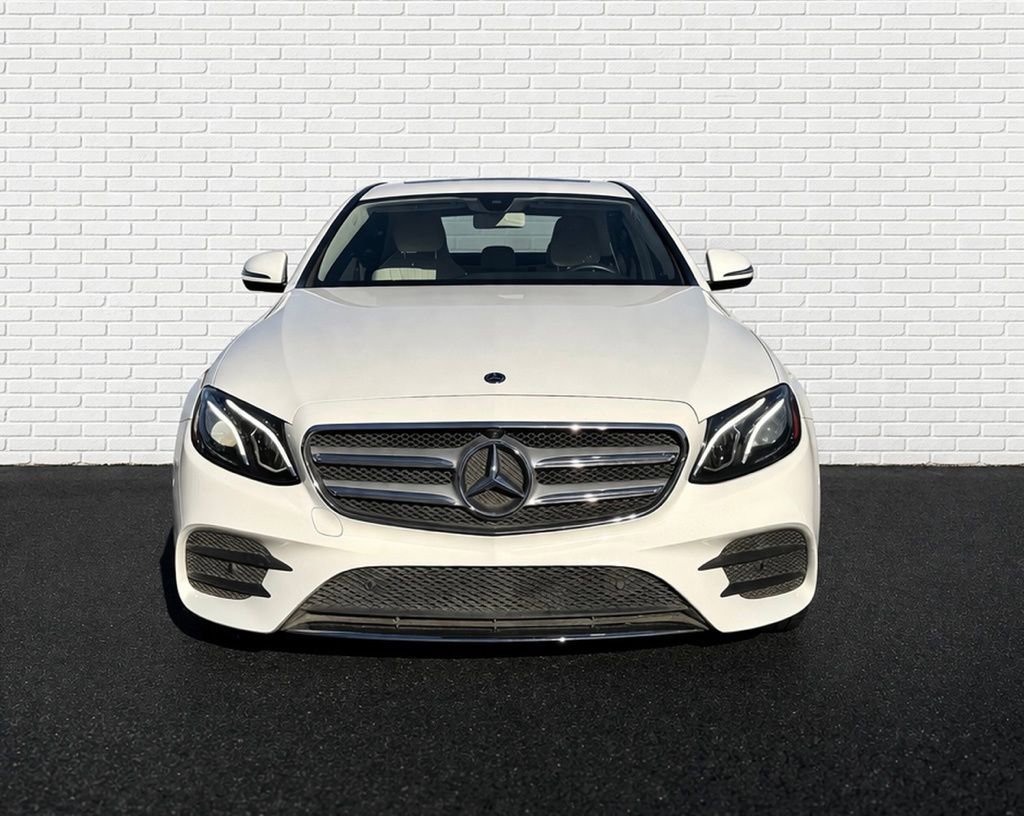 Used 2020 Mercedes-Benz E 350 Sedan image 2