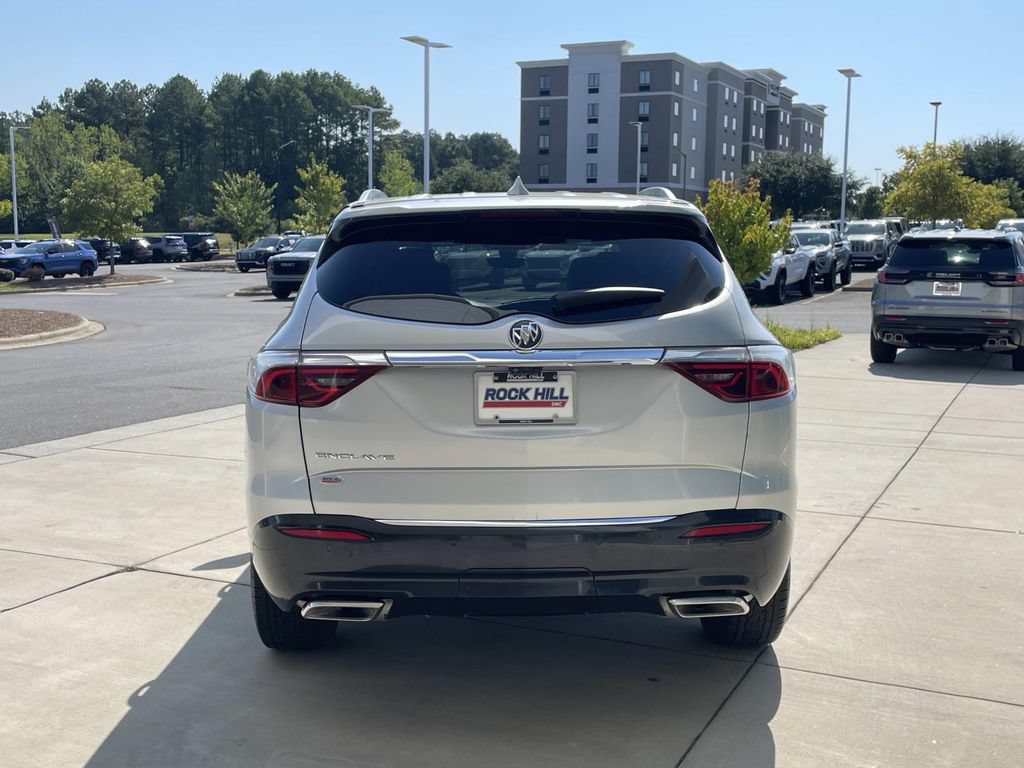 Used 2022 Buick Enclave Premium FWD image 3