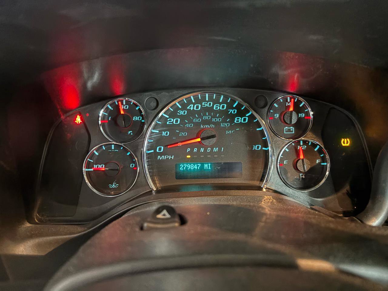 Used 2019 Chevrolet Express 2500 w/ Driver Convenience Package image 12