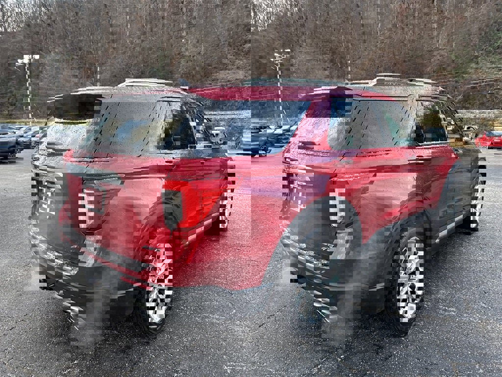 Used 2021 Ford Explorer Platinum w/ Equipment Group 601A image 4