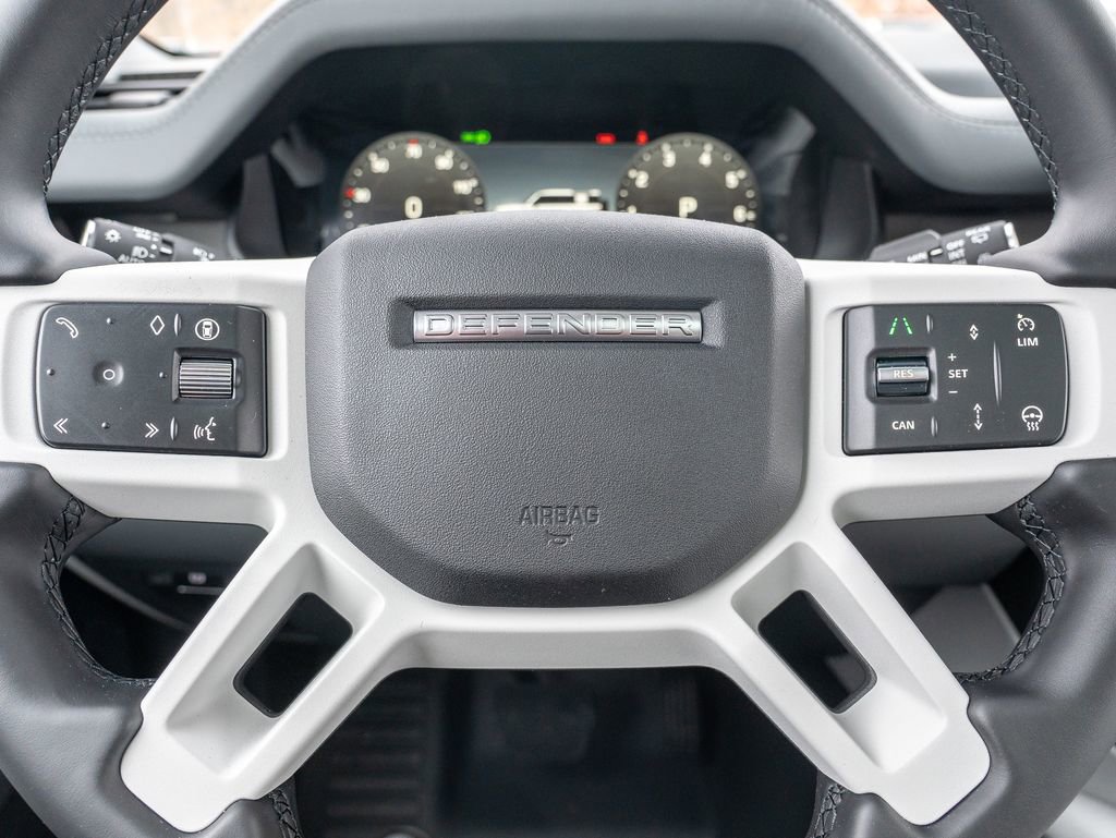 New 2026 Land Rover Defender 110 X-Dynamic SE image 14