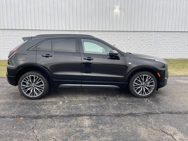 Used 2024 Cadillac XT4 Sport image 17
