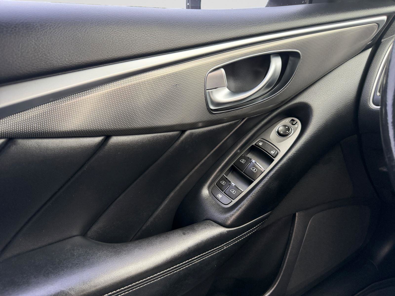 Used 2019 INFINITI Q50 Signature Edition RWD image 17
