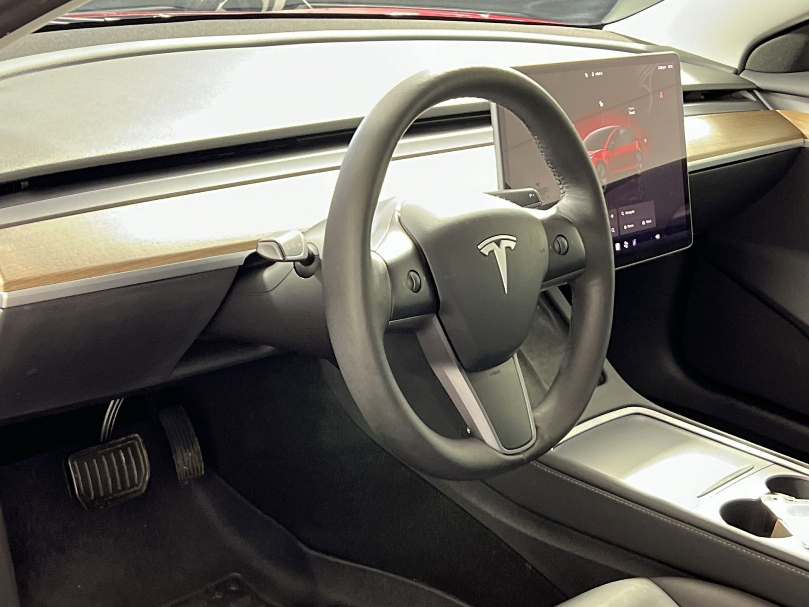 Used 2023 Tesla Model 3 Standard Range image 16
