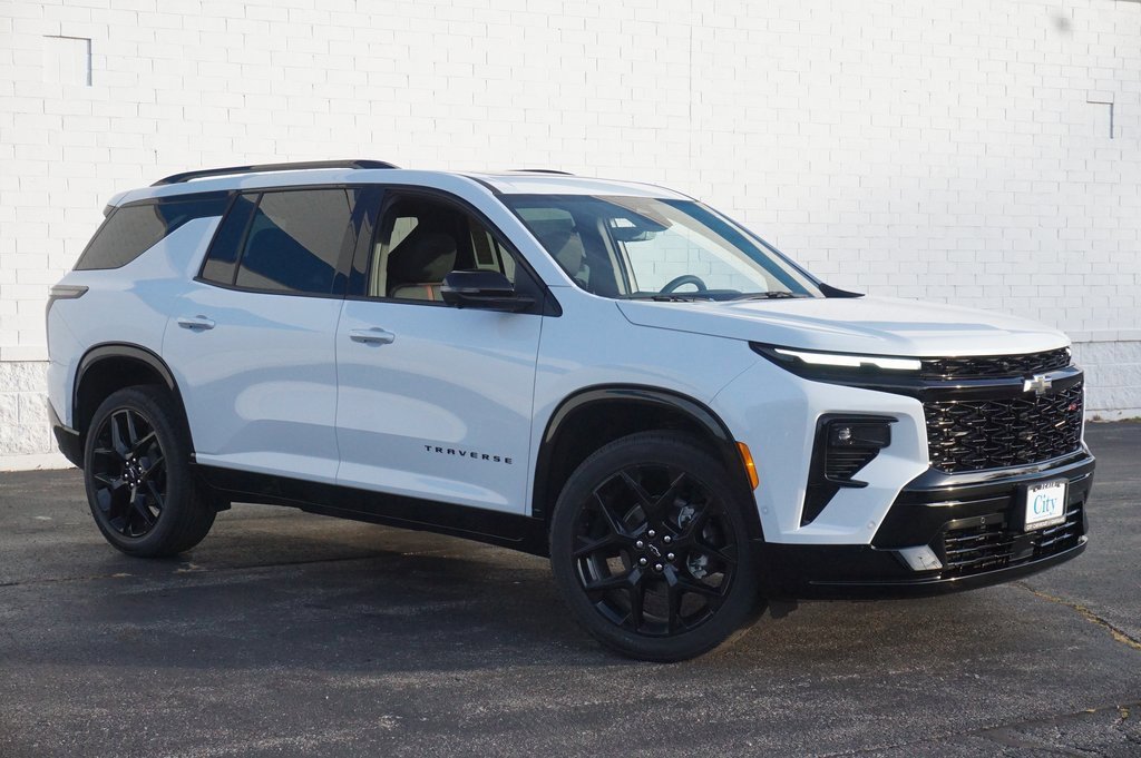 New 2026 Chevrolet Traverse RS image 3
