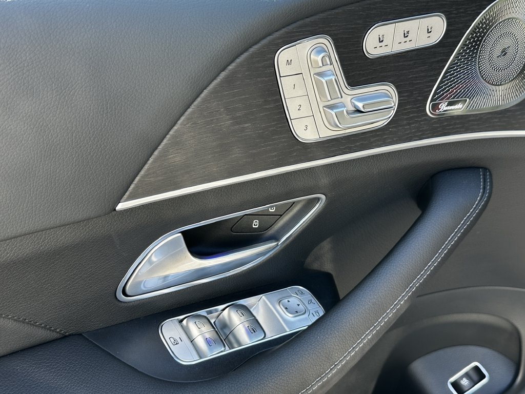 New 2026 Mercedes-Benz GLS 450 4MATIC image 12