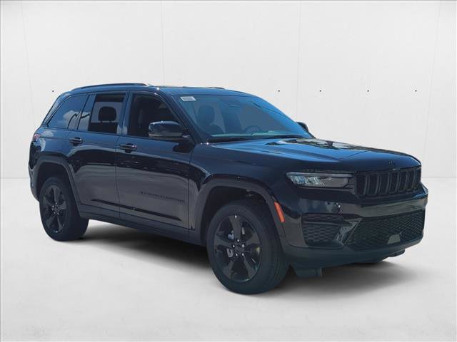 New 2025 Jeep Grand Cherokee Altitude image 7
