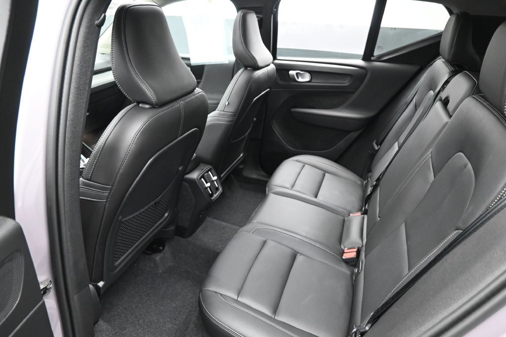 Used 2026 Volvo XC40 B5 Plus AWD/4WD image 21