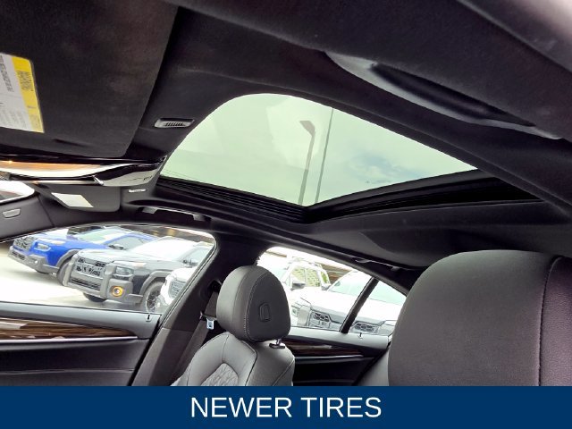 Used 2022 BMW 530e w/ Premium Package RWD image 6
