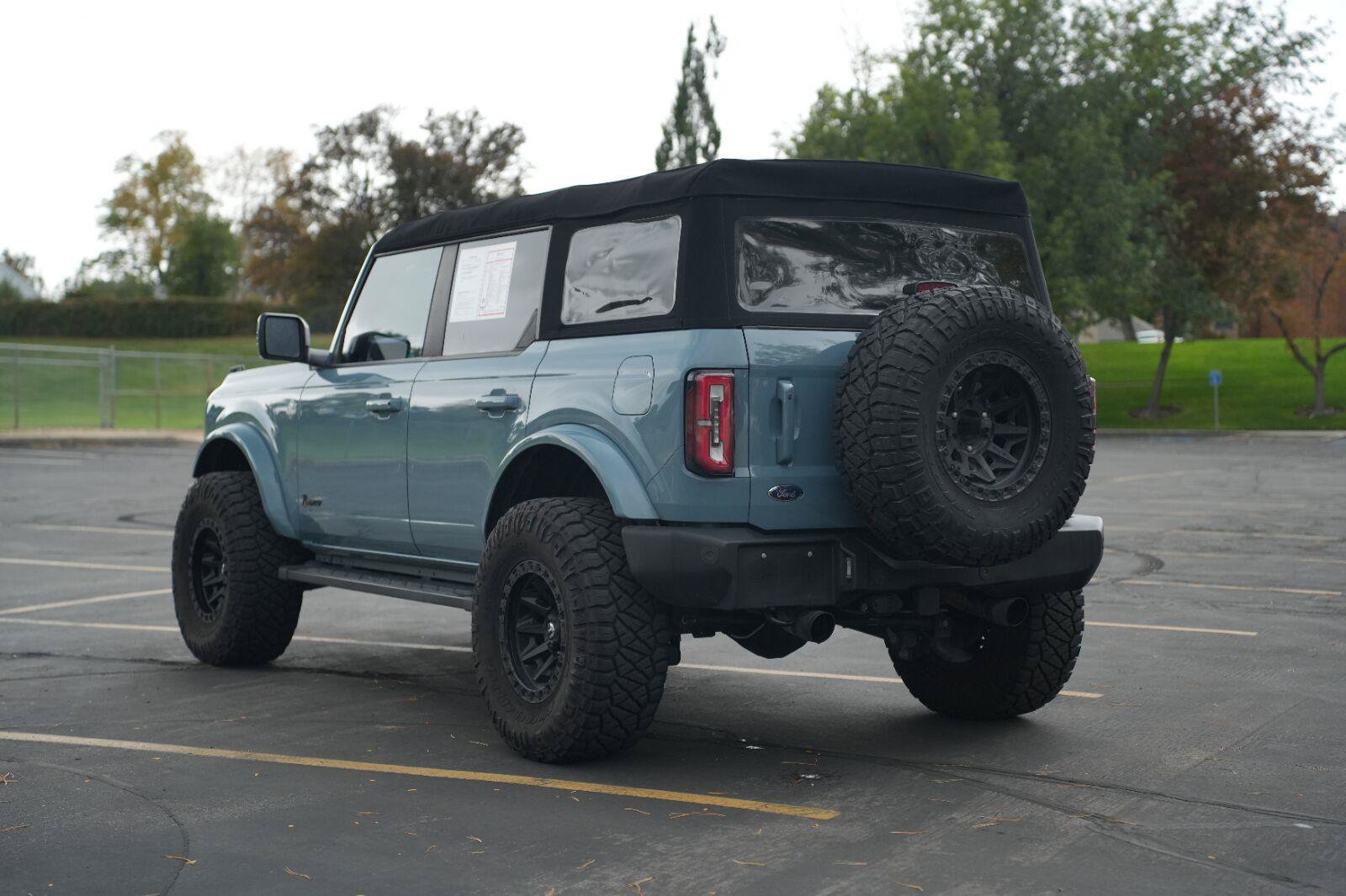 Used 2023 Ford Bronco Outer Banks AWD/4WD image 3