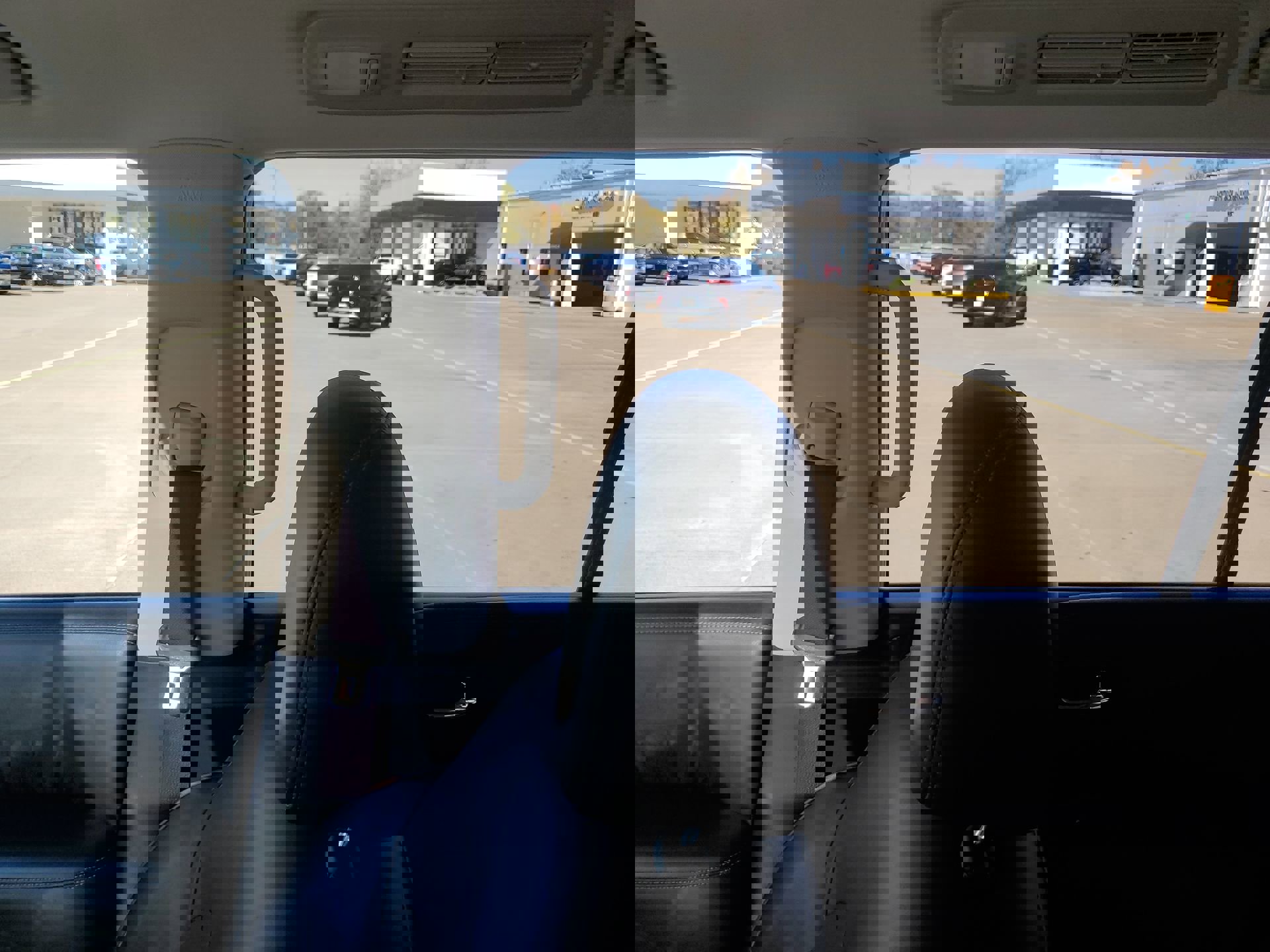 Used 2017 Nissan Armada SL w/ Technology Package image 12