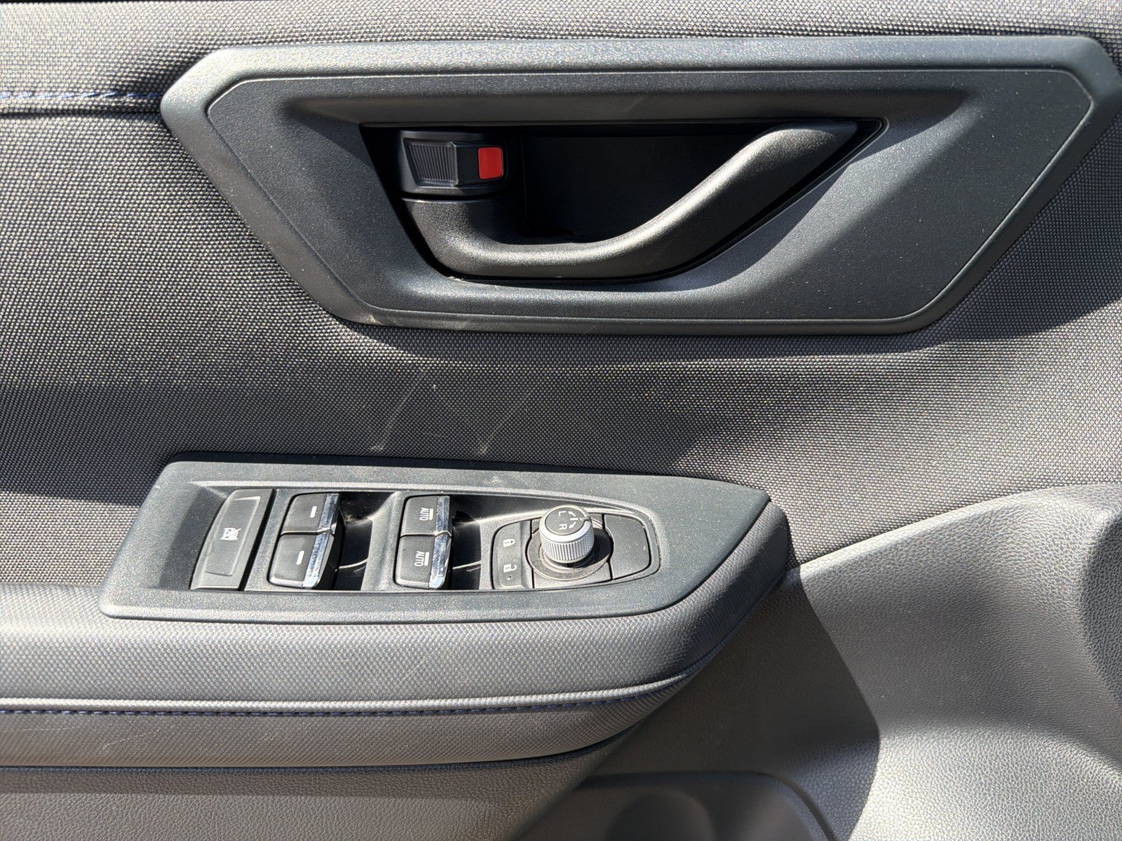 Certified 2025 Subaru Forester Premium AWD/4WD image 19