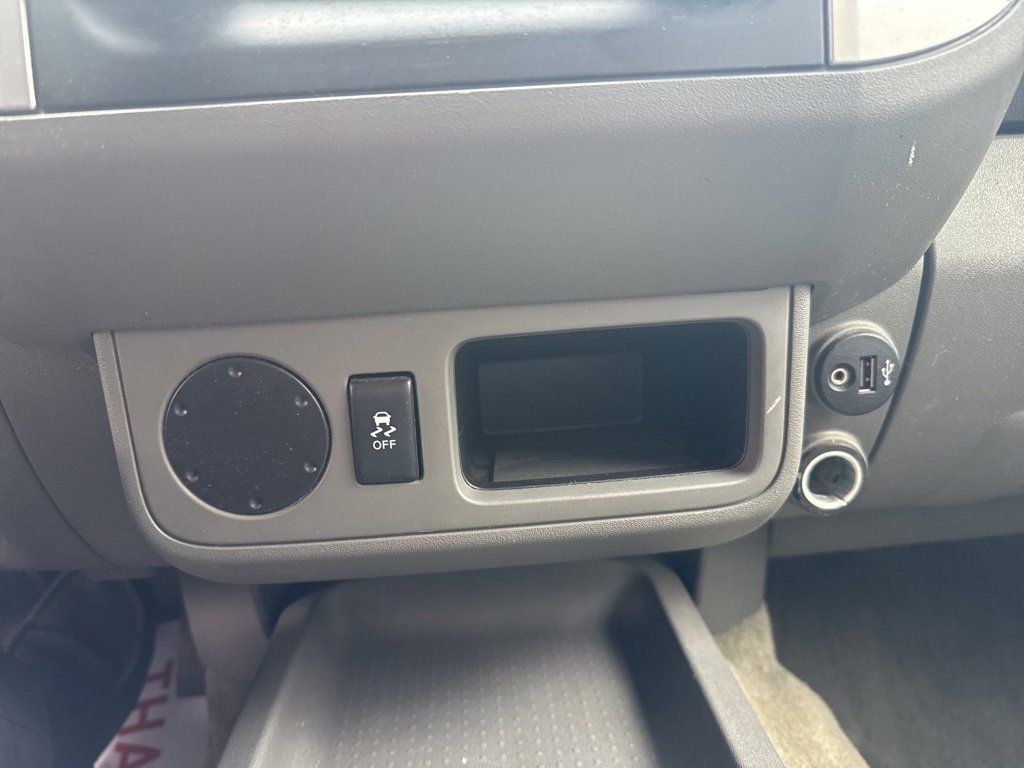 Used 2018 Nissan Frontier SV image 29